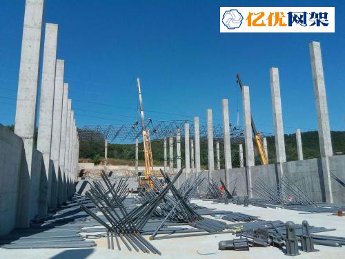 丽江料棚网架设计